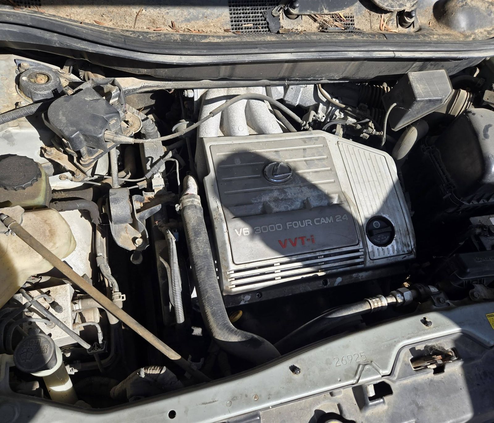 Lexus V6 engine bay
